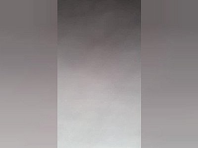 Une universitaire se fait déchirer par derrière