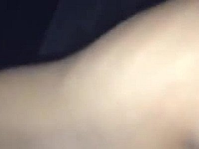 Elle voulait un plan à trois de qualité mais il y a un "petit" soucis