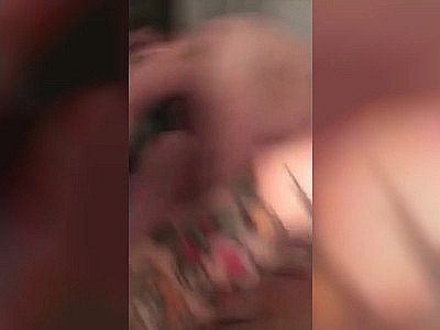 Il baise sa meuf et sa meilleure amie