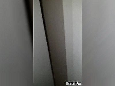 Il interrompt sa femme qui se fait démonter par deux blacks