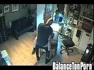 Baisée par le tatoueur