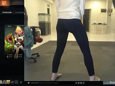 Quand les streameuses Twitch font des gaffes (nipslip)